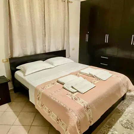 Onhezmi Apartment Sarande